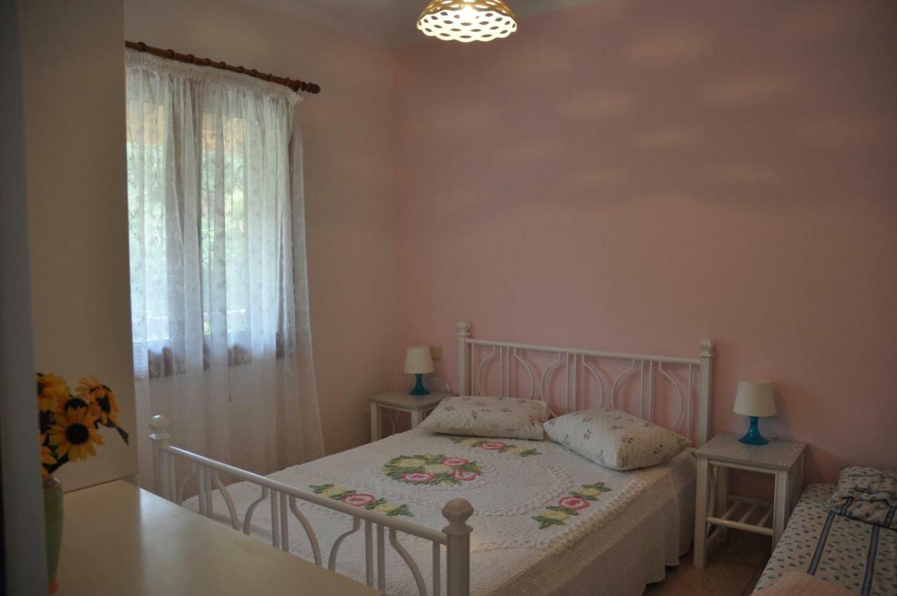 Areti'S Apartment Agios Georgios Pagon Extérieur photo